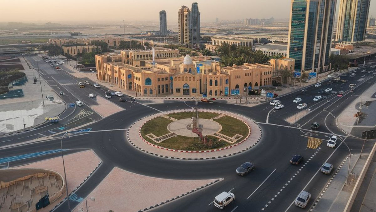Satwa Roundabout Guide: Directions, Restaurant & Shopping Spots