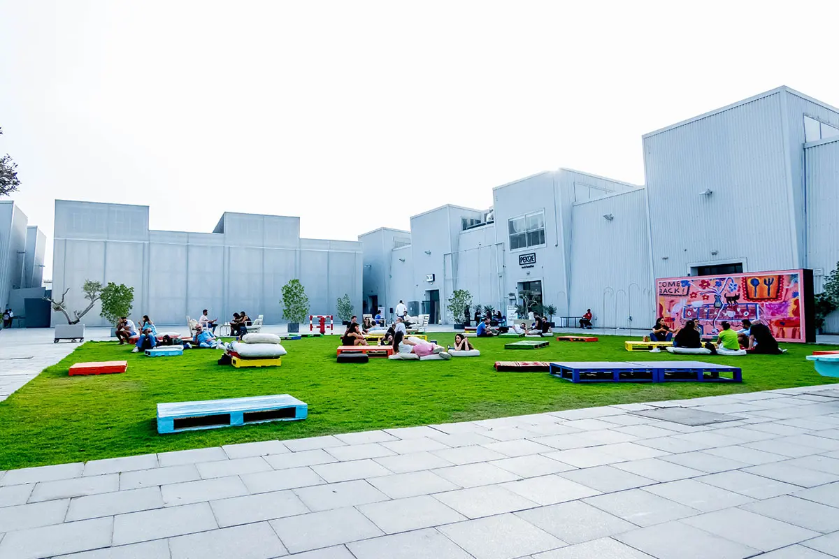 Dubai’s Art Districts: A Guide to Galleries & Cultural Hotspots