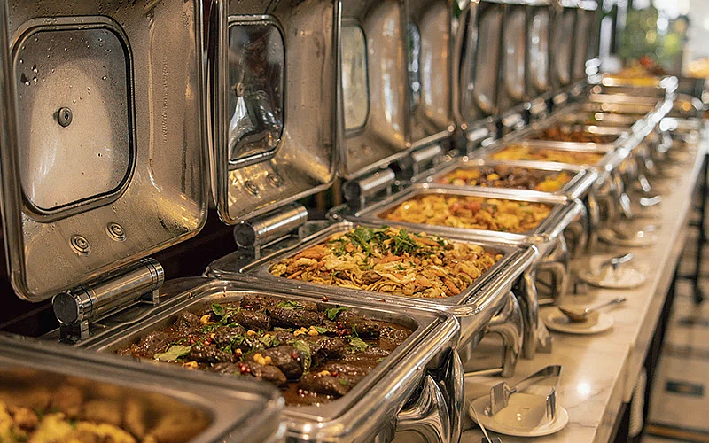 Best Buffet in Dubai Under 100 AED (2026) – A Guide to Affordable Feasts