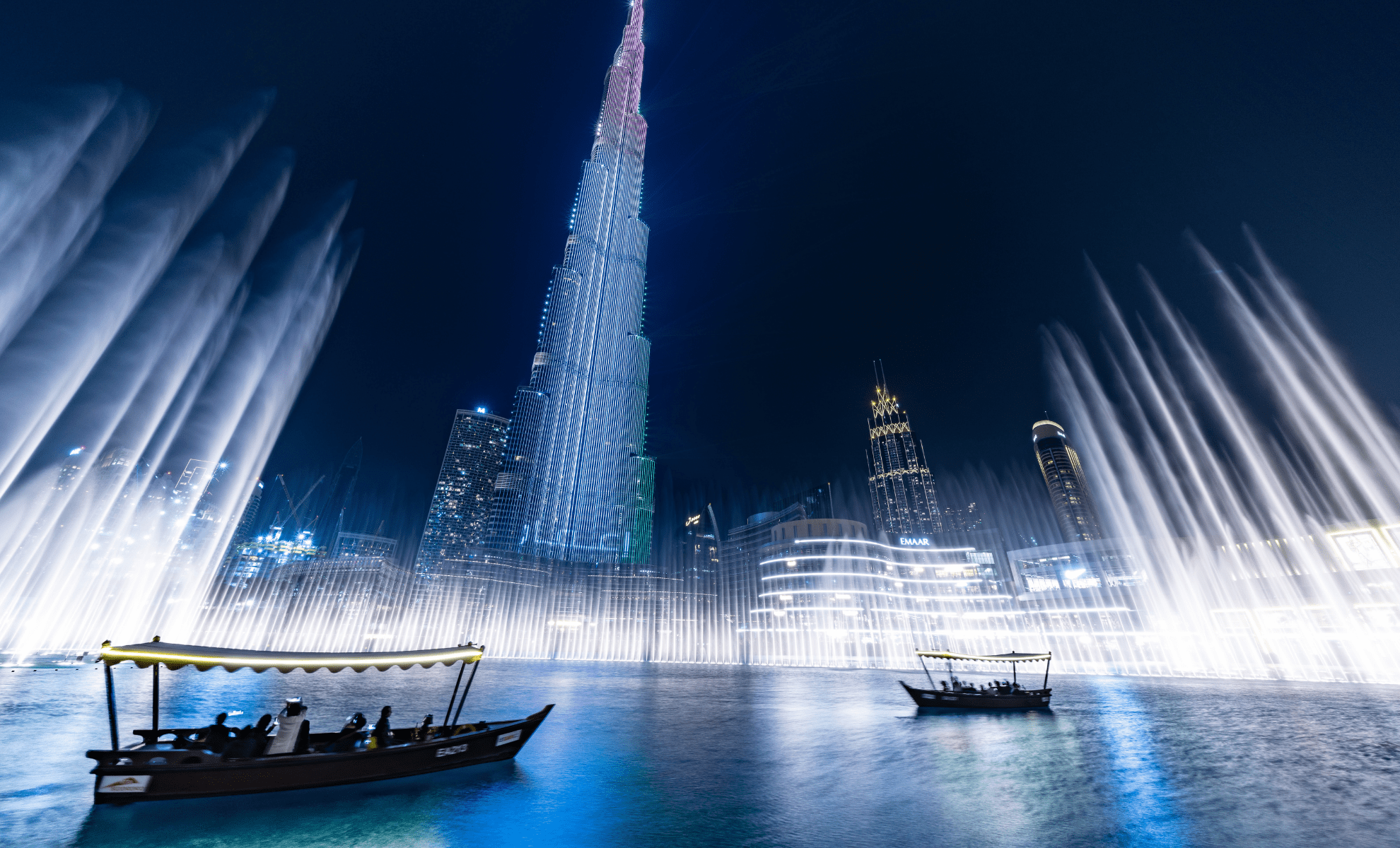 Where to Watch Dubai Fountain Show | Best Free & Paid Views – 2026